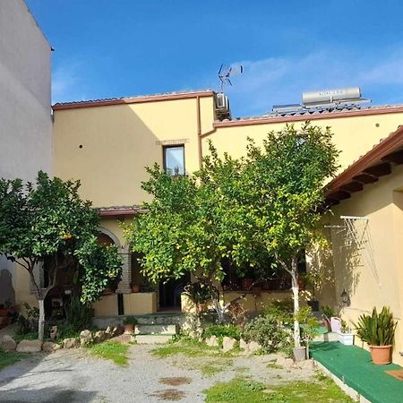 B&B Gli Archi Sìnnai Exterior foto